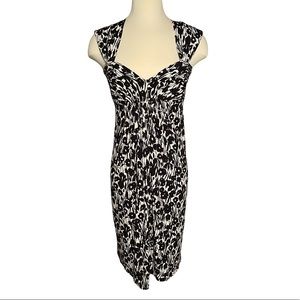 Flattering Black & White Floral BCBG Maxazria Dress Size S